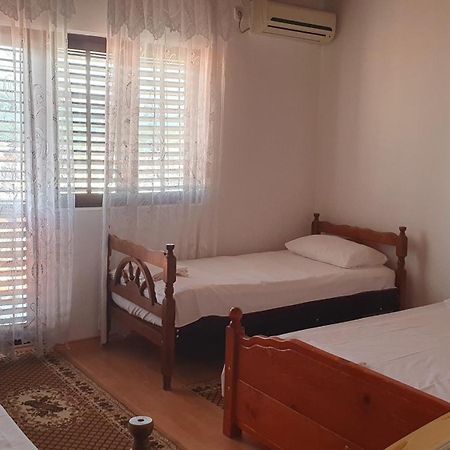 Guesthouse Sinani Улцинь Екстер'єр фото
