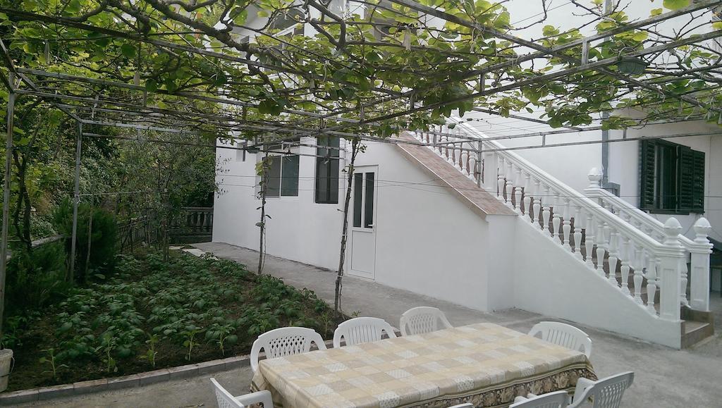 Guesthouse Sinani Улцинь Екстер'єр фото
