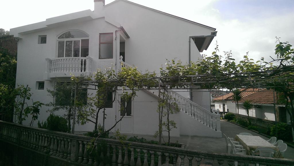 Guesthouse Sinani Улцинь Екстер'єр фото