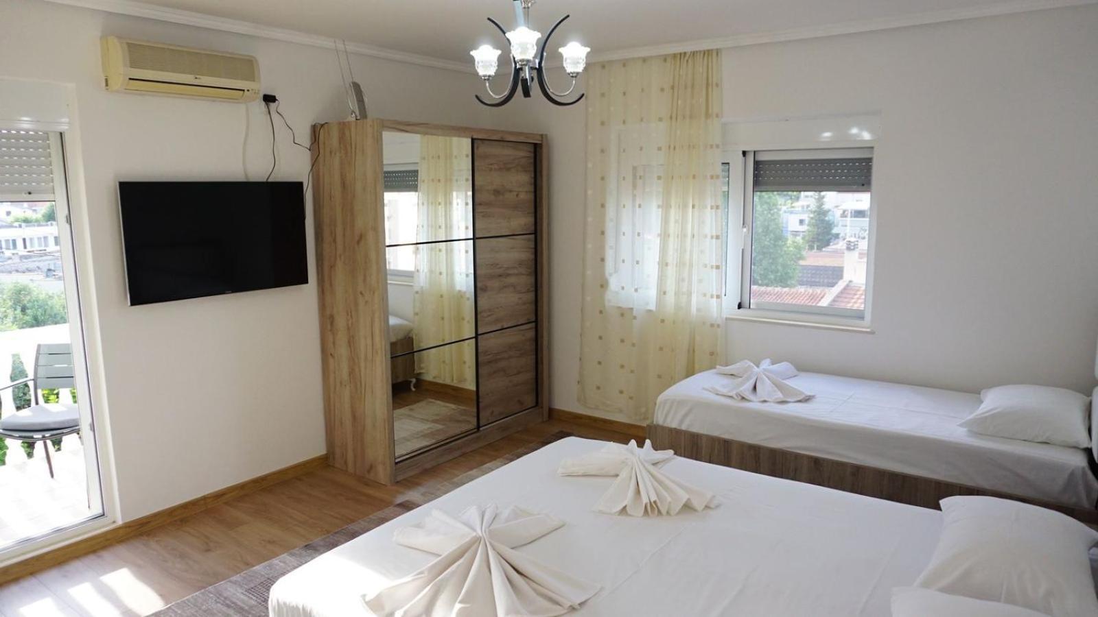 Guesthouse Sinani Улцинь Екстер'єр фото