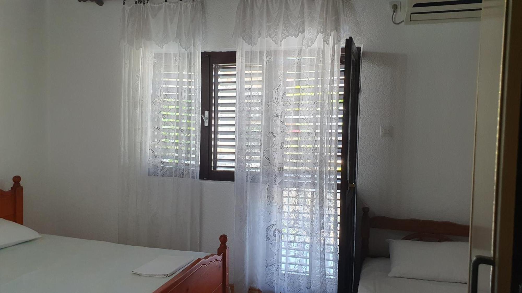 Guesthouse Sinani Улцинь Екстер'єр фото