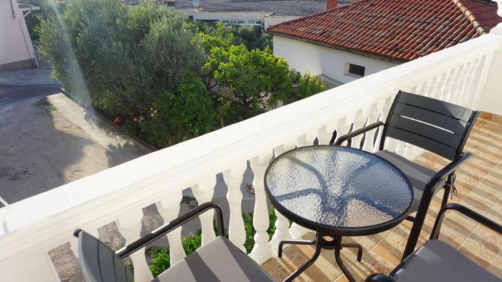 Guesthouse Sinani Улцинь Екстер'єр фото