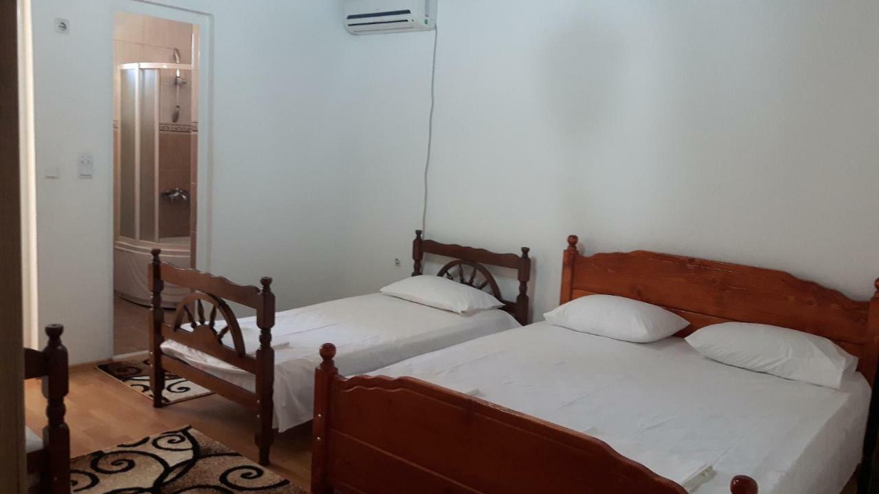 Guesthouse Sinani Улцинь Екстер'єр фото